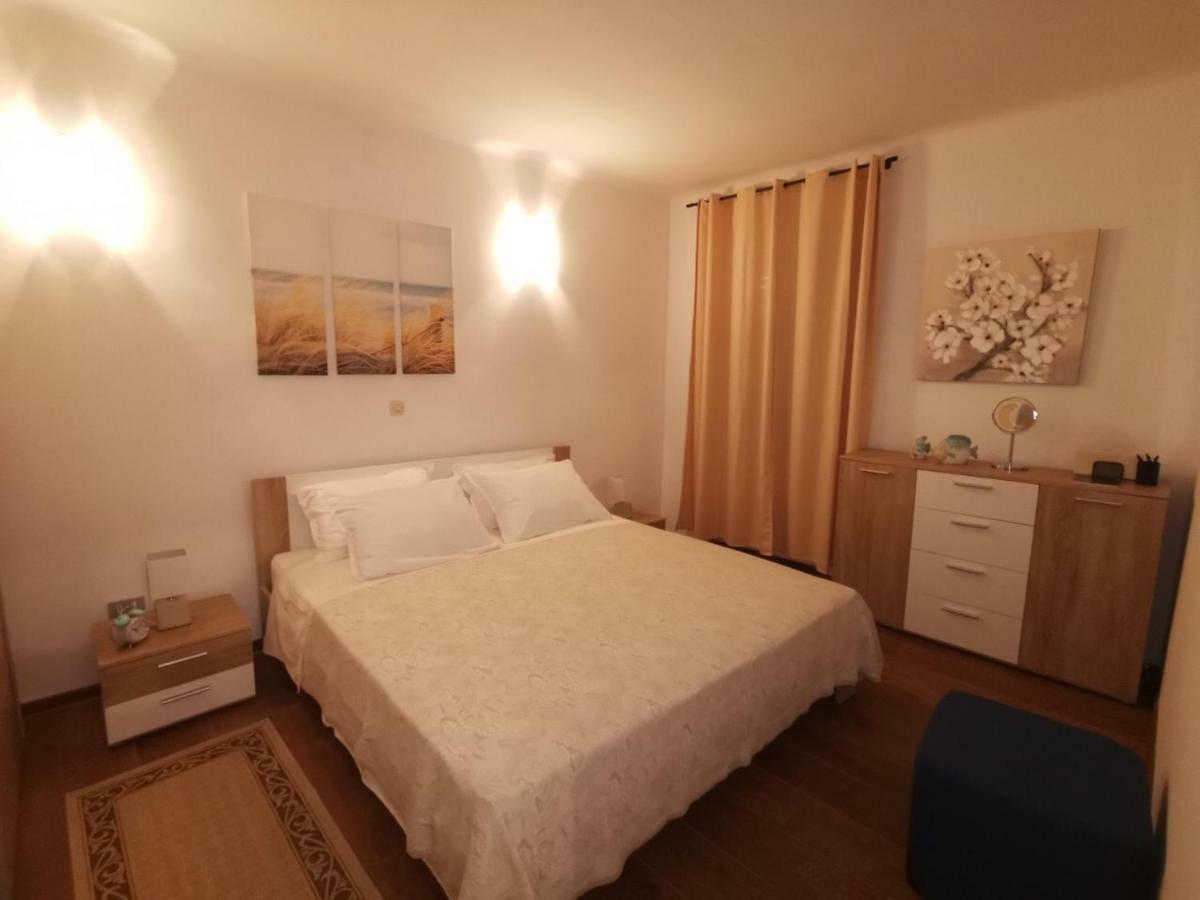 A Charming One-Bedroom Apartment In The Heart Of 'Rovinj' 외부 사진