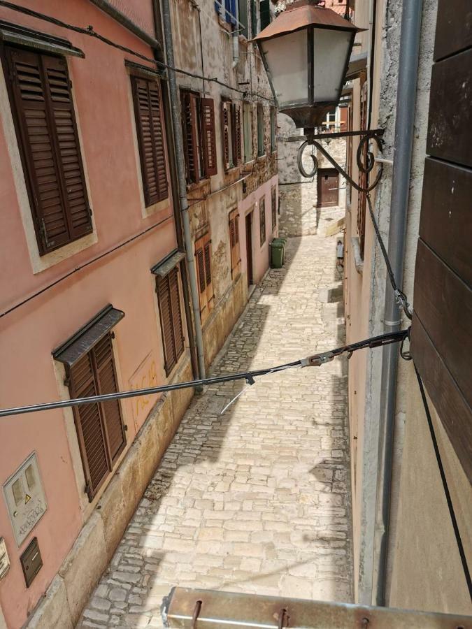 A Charming One-Bedroom Apartment In The Heart Of 'Rovinj' 외부 사진