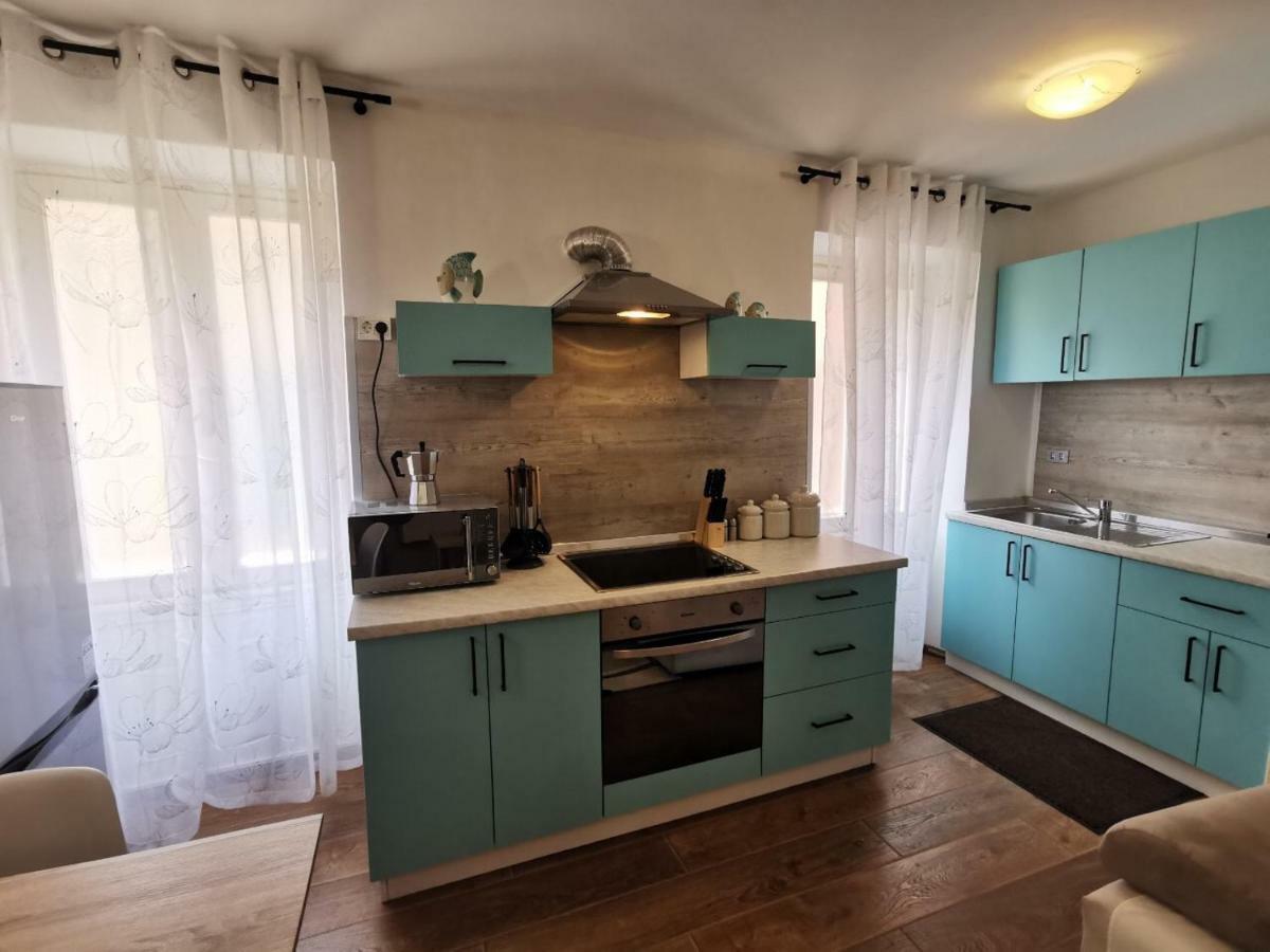 A Charming One-Bedroom Apartment In The Heart Of 'Rovinj' 외부 사진